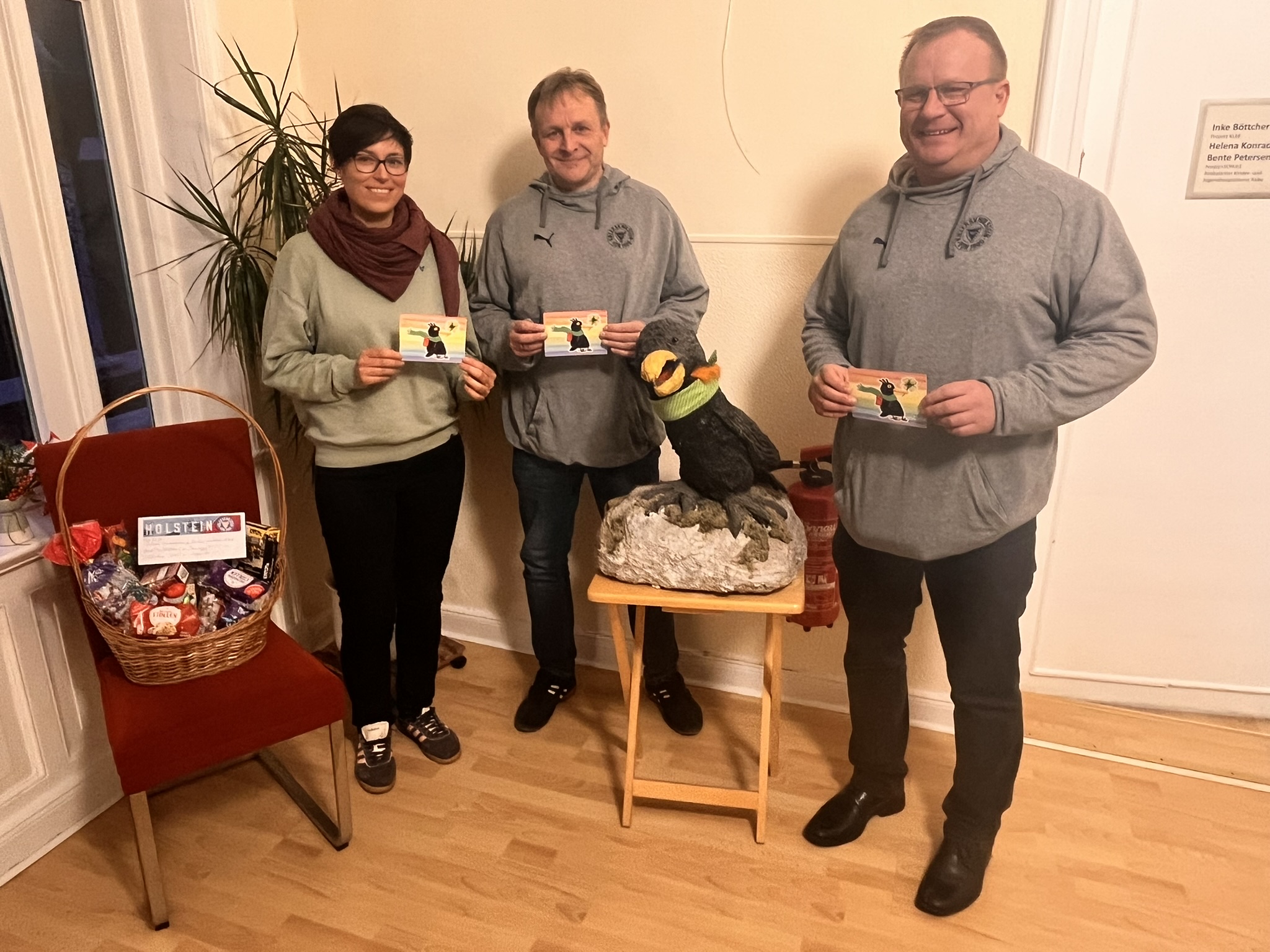Spende der Kieler "Fußballfans im Training"